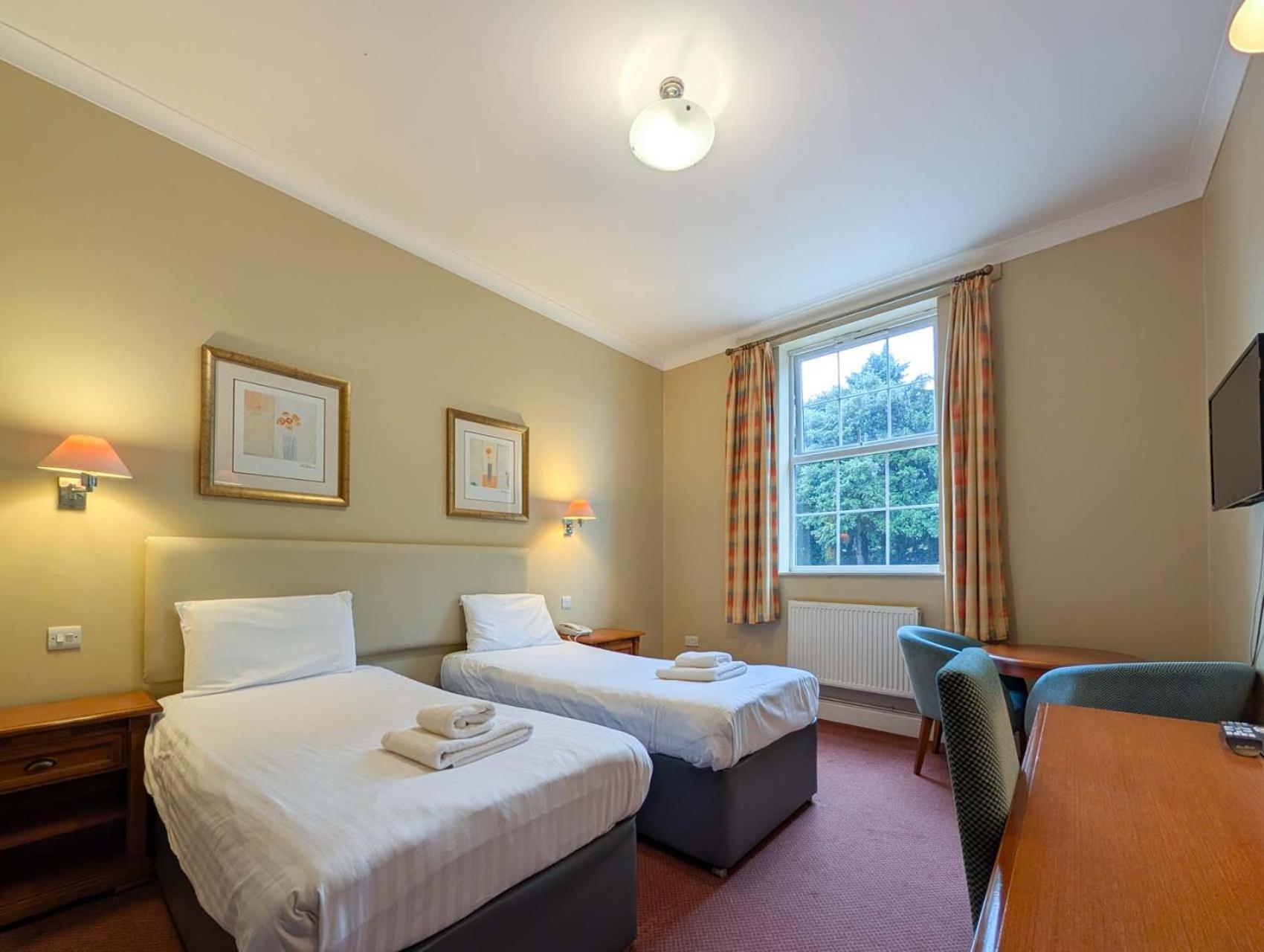 Oriel Hotel St Asaph Buitenkant foto