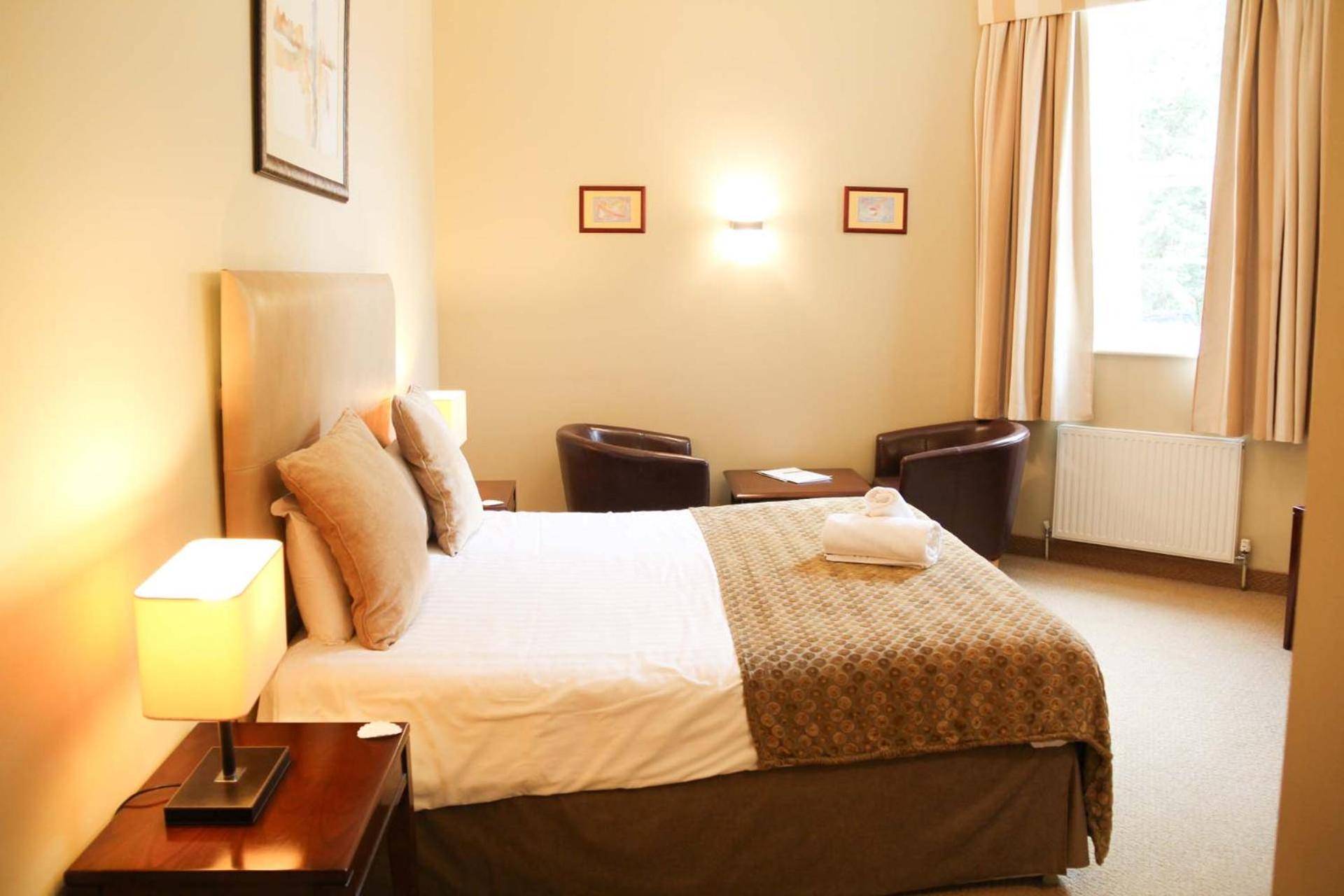 Oriel Hotel St Asaph Buitenkant foto